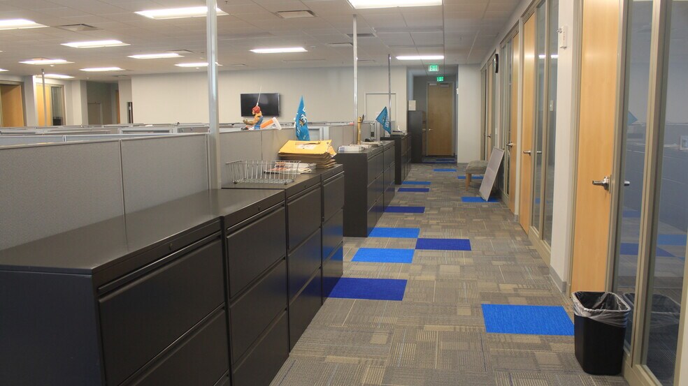 More Photos Of 1 Independent Dr, Jacksonville Office For Lease