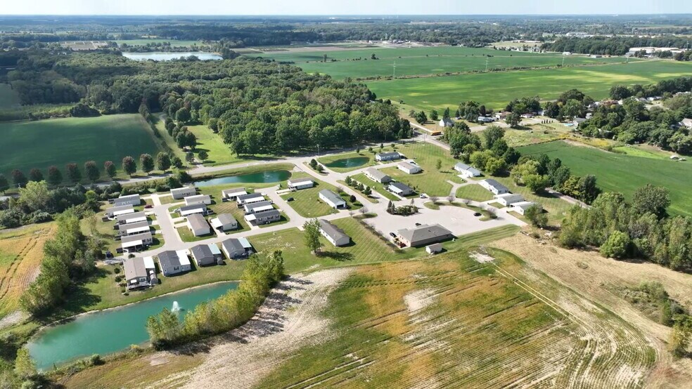 More Photos Of 1723 Cranberry Lake Cir, Saginaw Manufactured Housing Mobile Home Park For Sale