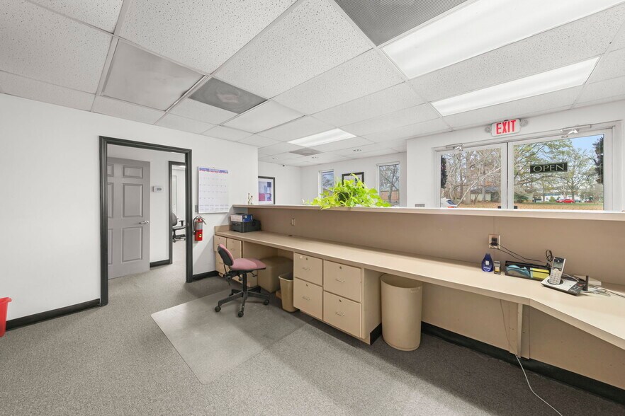 More Photos Of 1414 Ellen St, Monroe Medical For Sale