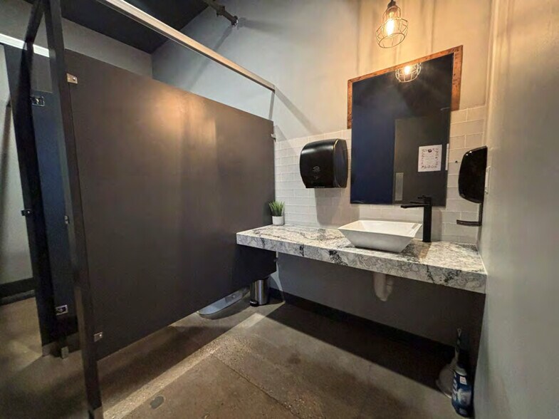 More Photos Of 796 11th St, Marion Restaurant For Sale