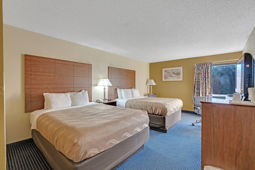 More Photos Of 2693 US-76 Hwy, Marion Hotel For Sale