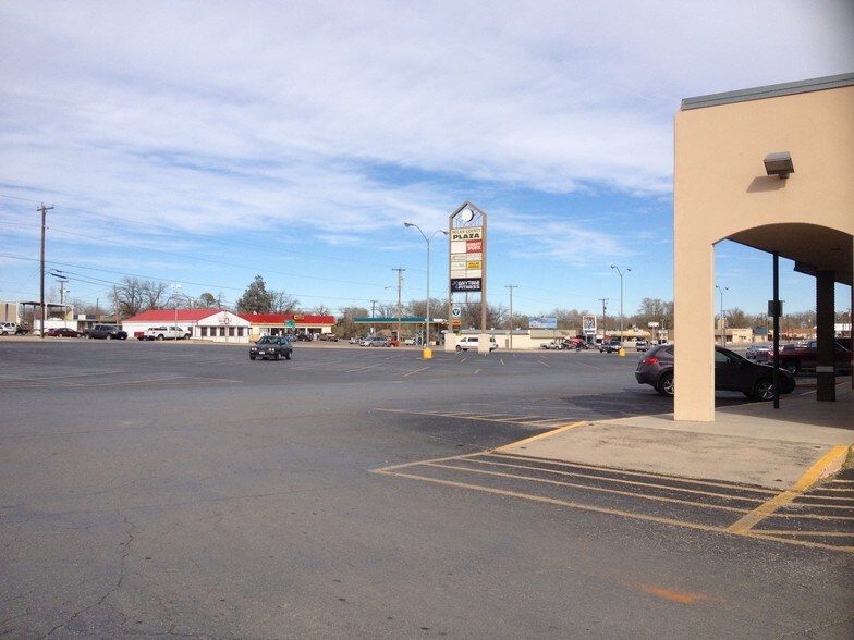 More Photos Of Broadway at Hailey St @ Broadway at Hailey St, Sweetwater Unknown For Lease