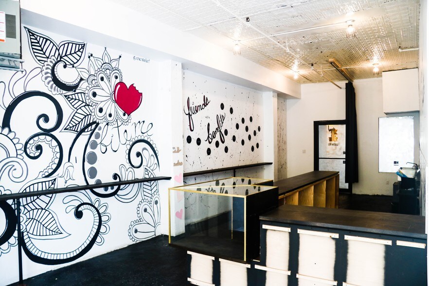 More Photos Of 119 Knickerbocker Ave, Brooklyn Apartments For Lease