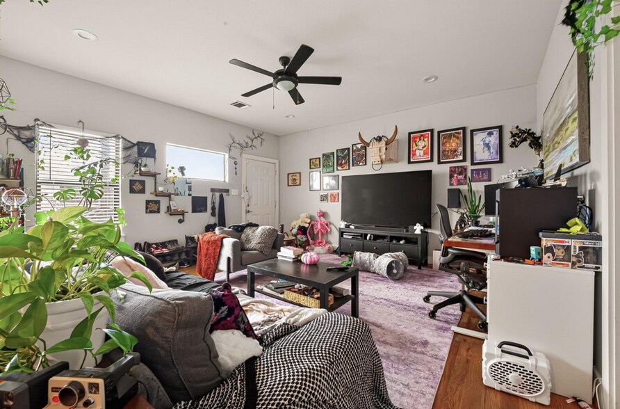 More Photos Of 1619 Dumble St, Houston Specialty For Sale