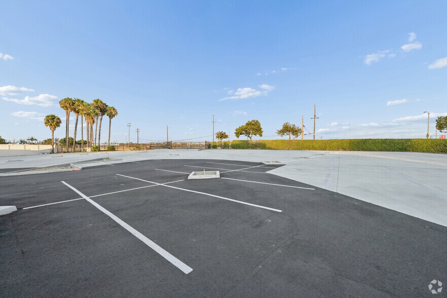 More Photos Of 19401 S Main St & 19204 S Figueroa St, Gardena Land For Lease