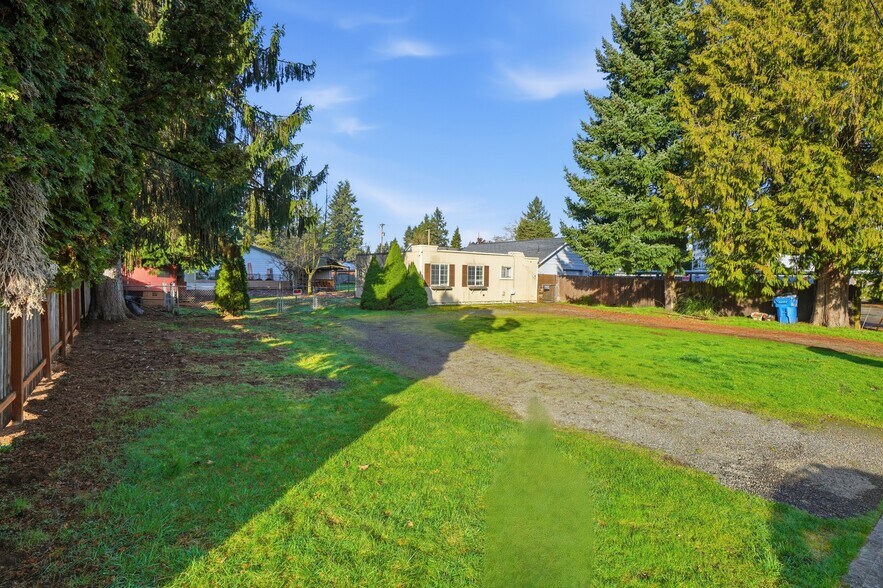 More Photos Of 1710 Bryant St, Vancouver Land For Sale