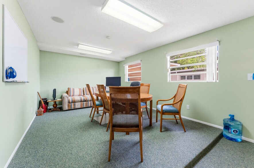 More Photos Of 130 Pinellas Way N, Saint Petersburg Office For Sale