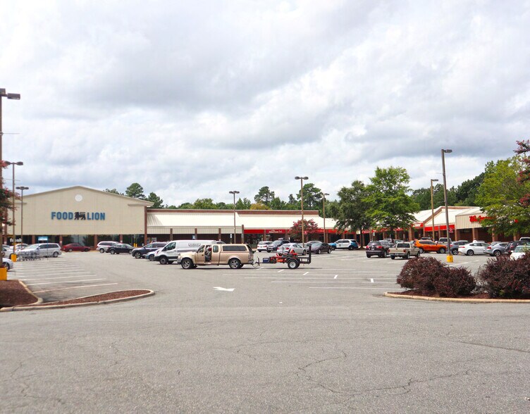 More Photos Of 1601 Cross Link Rd, Raleigh Freestanding For Lease