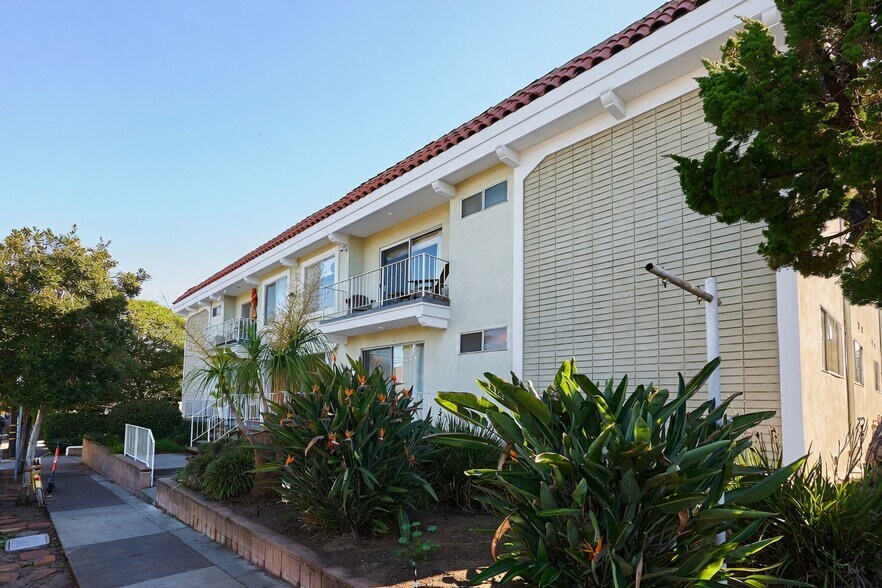 More Photos Of 440 Raymond Ave, Santa Monica Apartments For Sale