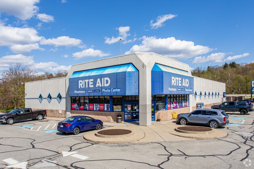 Primary Photo Of 300 Market St, Elizabeth General Retail For Sale