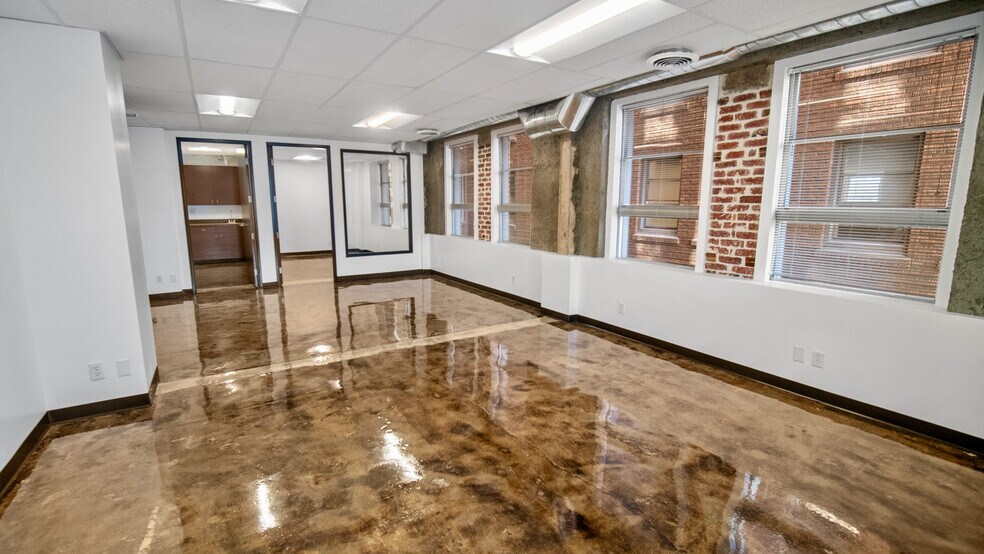 More Photos Of 235-247 E Broadway, Long Beach Office For Lease