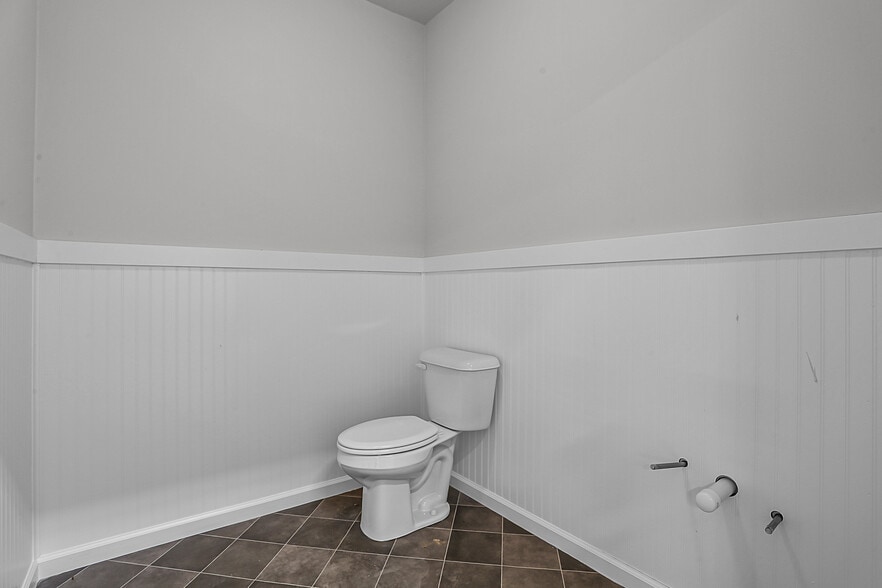 More Photos Of 95 Independence Dr, Union Medical For Sale