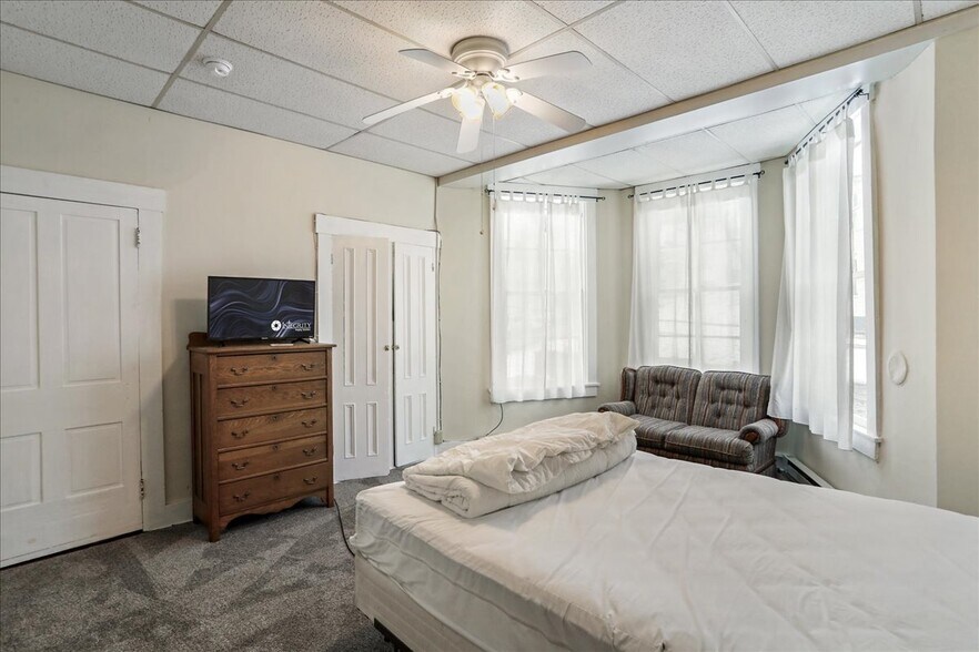 More Photos Of 229 E Union St, Cumberland Apartments For Sale