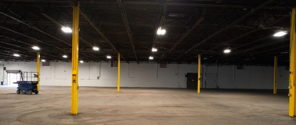 More Photos Of 333 Crestwood Dr, Mountain Top Manufacturing For Lease