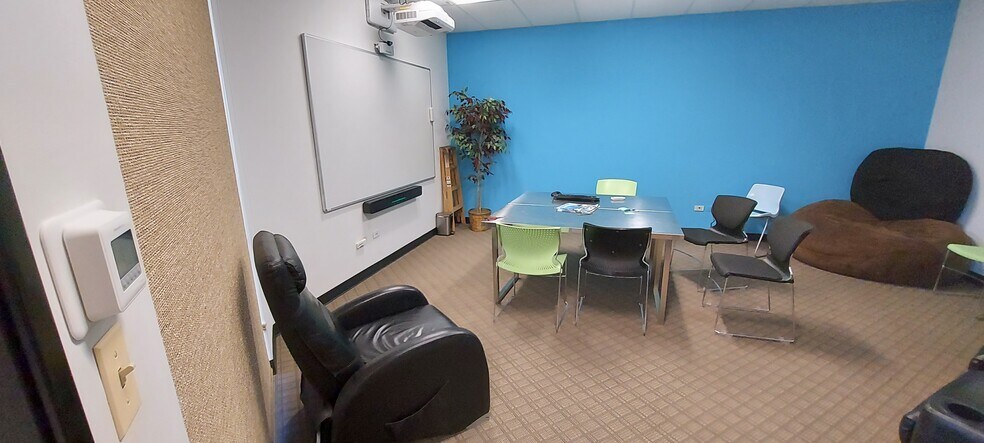 More Photos Of 7399 S Tucson Way, Centennial Flex For Lease