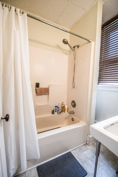 More Photos Of 1 S Main St, Richlandtown Apartments For Sale