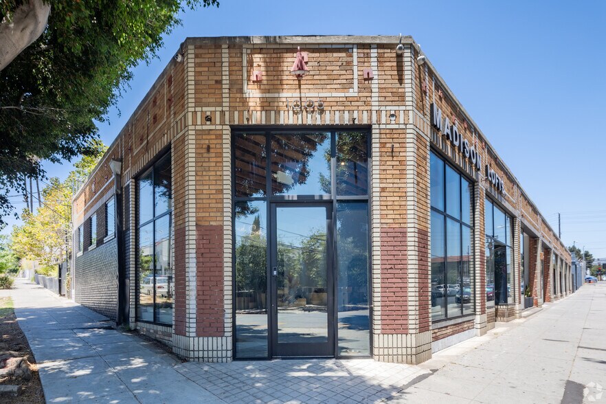 More Photos Of 1005 N Madison Ave, Los Angeles Storefront Retail Office For Lease
