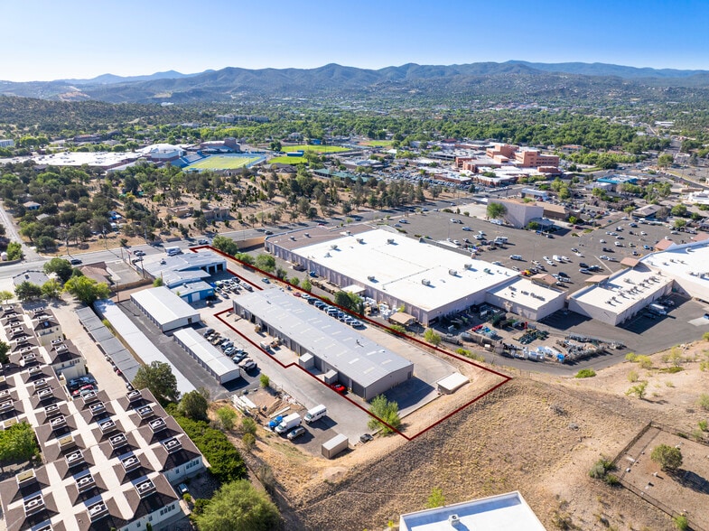 More Photos Of 1050 Willow Creek Rd, Prescott Warehouse For Lease