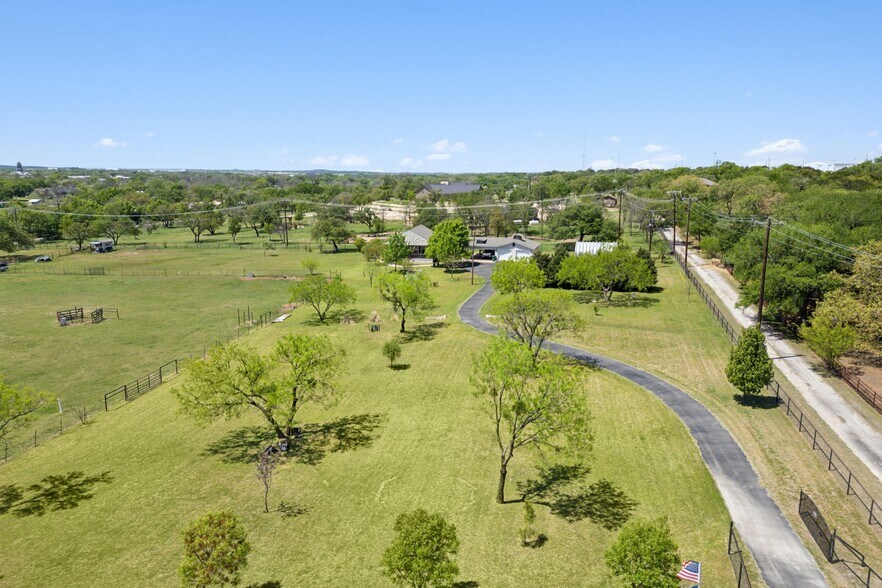 More Photos Of 2301 NE Loop 567, Granbury Land For Sale