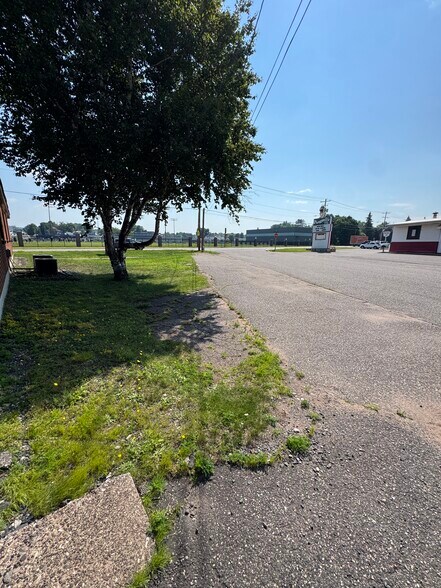 More Photos Of 701 N Teal Lake Ave, Negaunee Office Residential For Sale