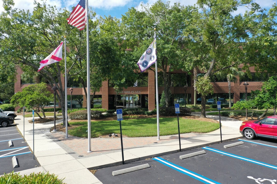 More Photos Of 8665 Baypine Rd, Jacksonville Unknown For Lease