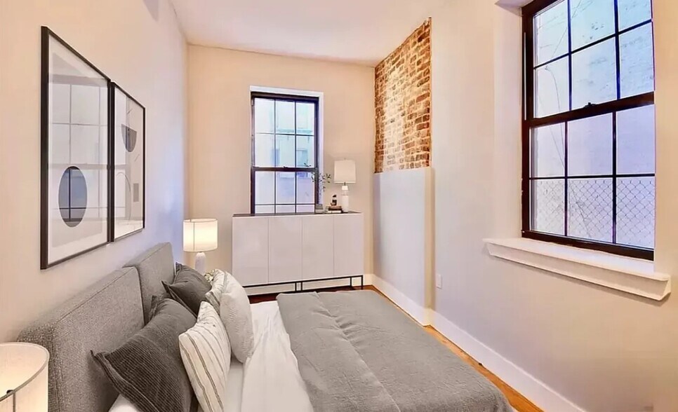 More Photos Of 540 Bainbridge St, Brooklyn Multifamily For Sale