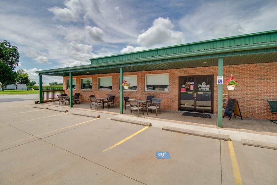 More Photos Of 908 N Main St, Brighton Restaurant For Sale
