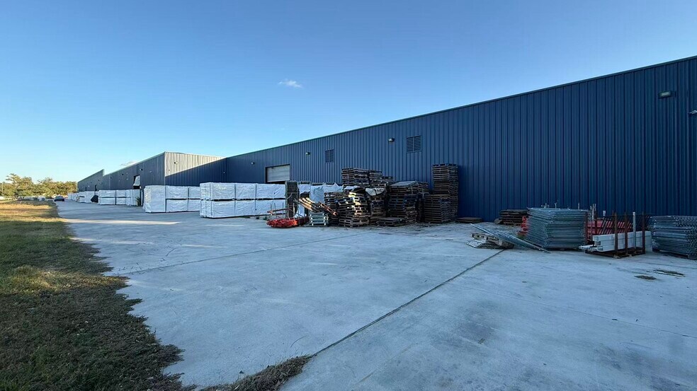 More Photos Of 6511 N Wayside Dr, Houston Warehouse For Sale