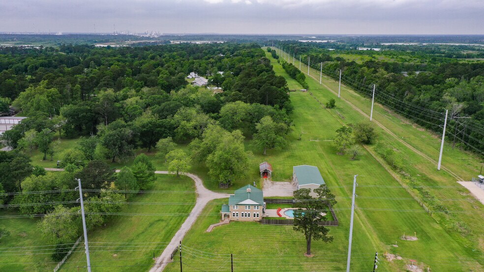 More Photos Of 2222 N Main St, Highlands Land For Sale