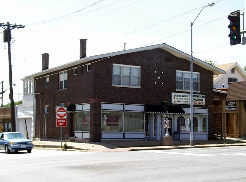 More Photos Of 8200-8202 Gravois Ave, Saint Louis Office Residential For Lease