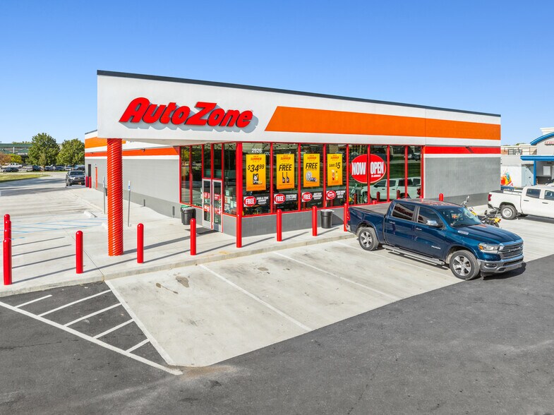 More Photos Of 2926 US 52, West Lafayette Storefront For Sale