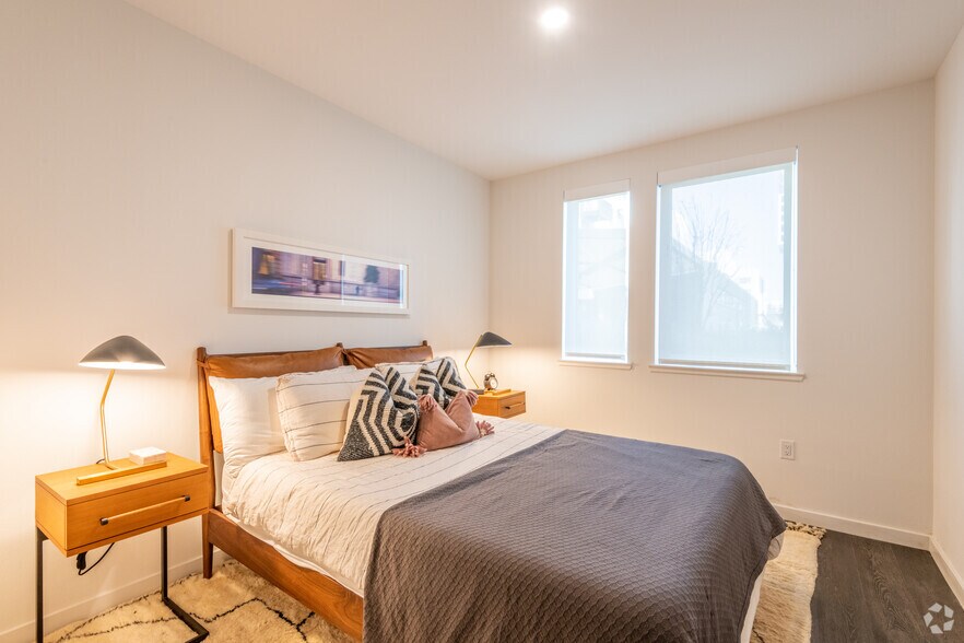 More Photos Of 2302 Valdez St, Oakland Apartments For Lease