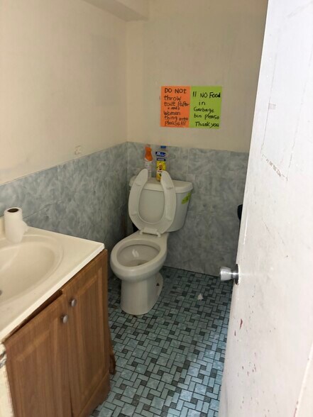 More Photos Of 164-17 Jamaica Ave, Jamaica Unknown For Lease