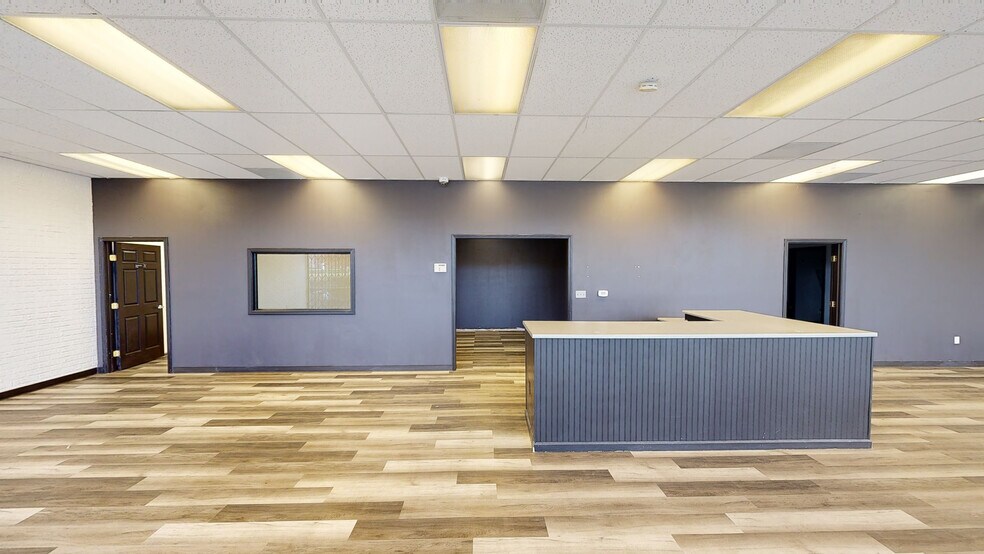 More Photos Of 6160 Florin Rd, Sacramento Flex For Lease