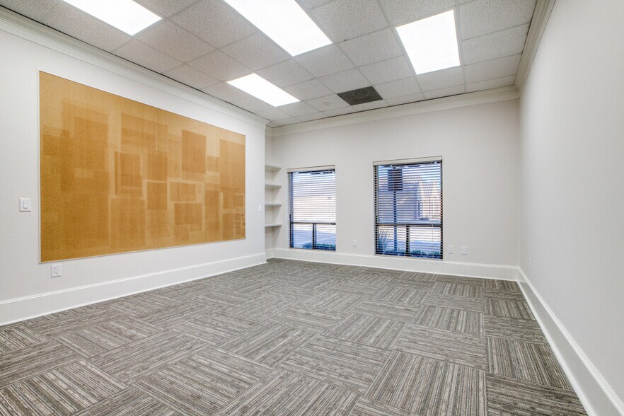 More Photos Of 4779-4781 S Main St, Stafford Office For Lease