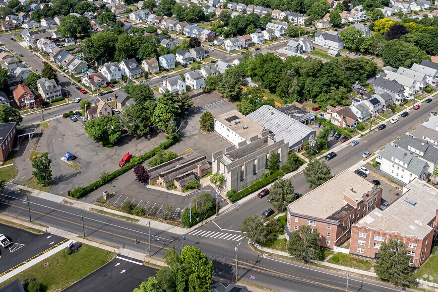More Photos Of 20 Gorham Ave, Hamden Schools For Sale
