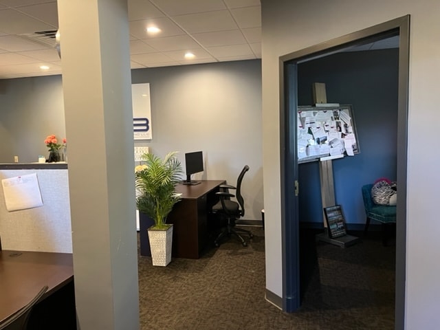 More Photos Of 351 Sparta Ave, Sparta Office For Lease