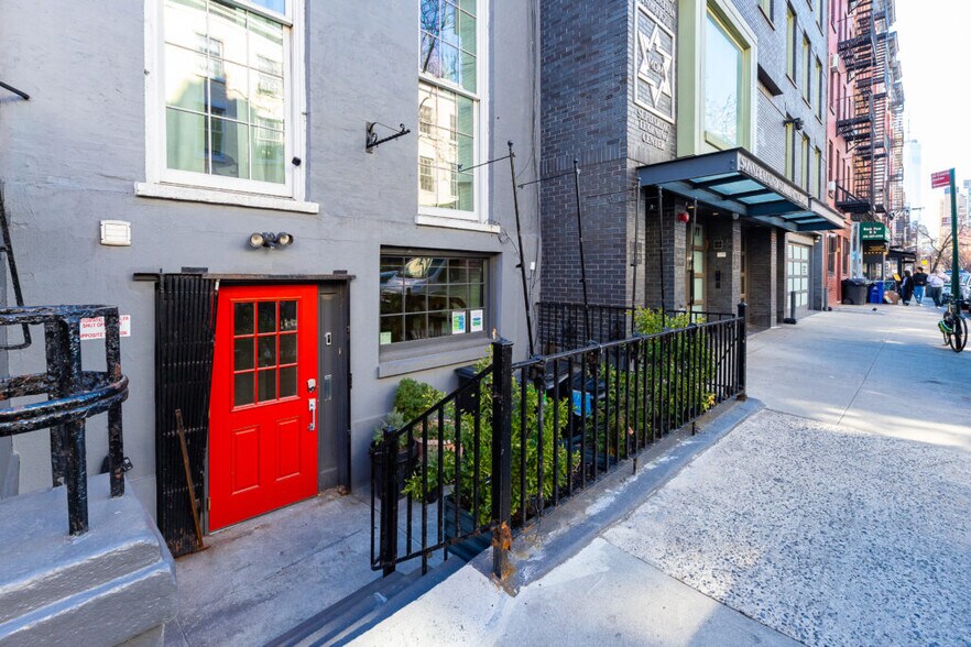 More Photos Of 179 Sullivan St, New York Apartments For Lease