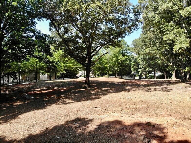 More Photos Of 840 Red Barn, Acworth Land For Sale