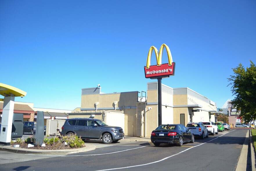 More Photos Of 7140-7190 Miramar Rd, San Diego Unknown For Lease