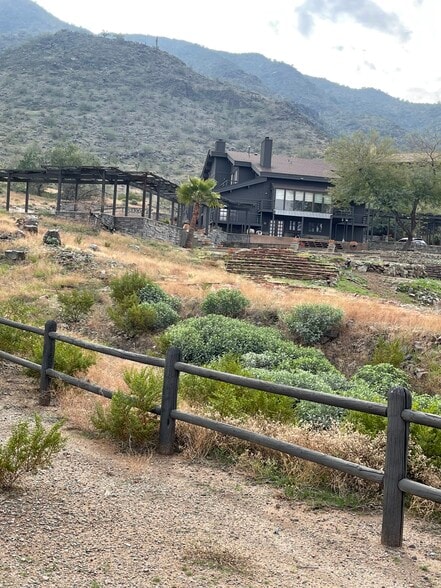 More Photos Of 11403 S 27th Dr, Laveen Specialty For Sale