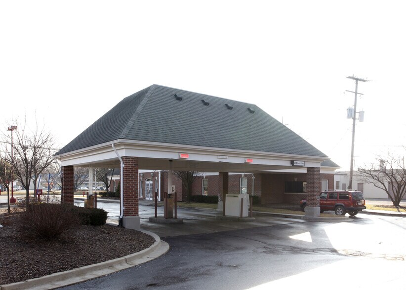 More Photos Of 22575 Telegraph Rd, Southfield Storefront Retail Office For Sale