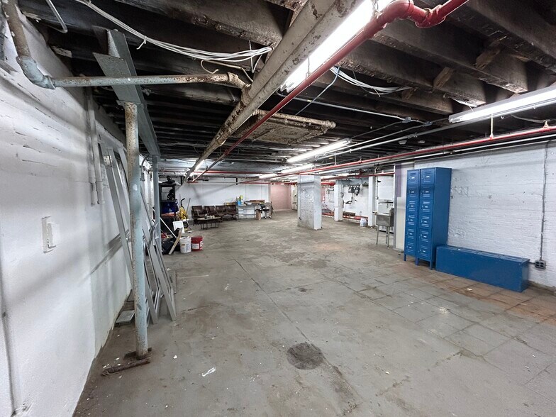More Photos Of 122 18th St, Brooklyn Land For Lease