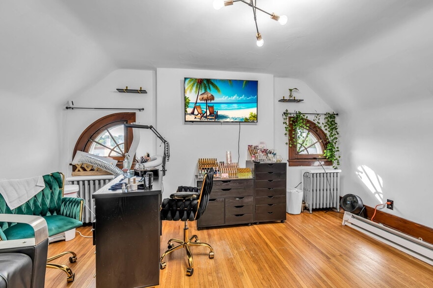 More Photos Of 2740 Main St, Buffalo Office Residential For Sale