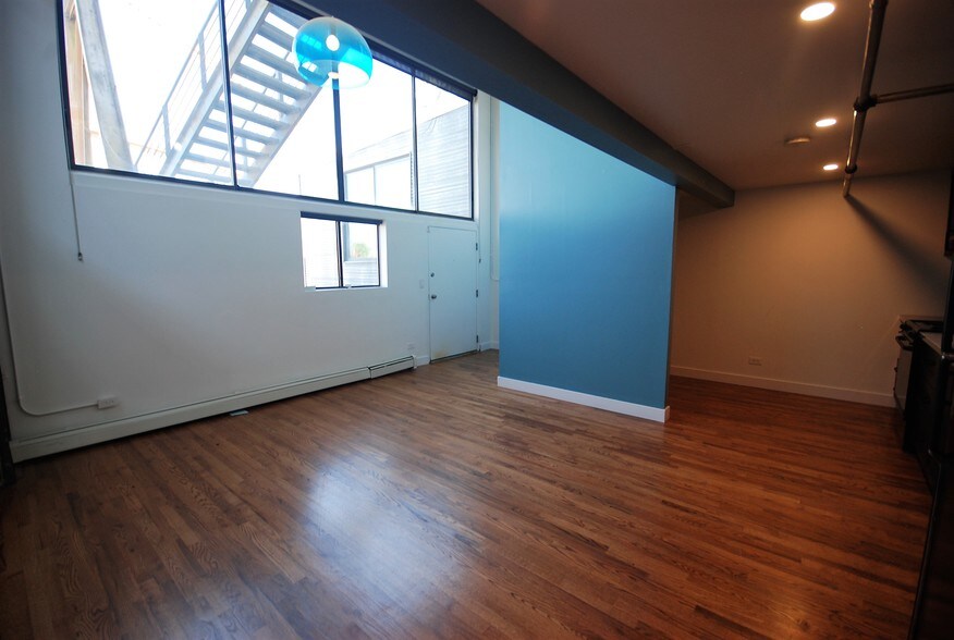 More Photos Of 3377 Blake St, Denver Office Residential For Lease
