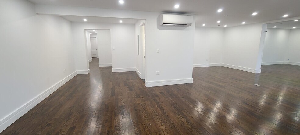 More Photos Of 94-01-94-03 101st Ave, Ozone Park Apartments For Lease