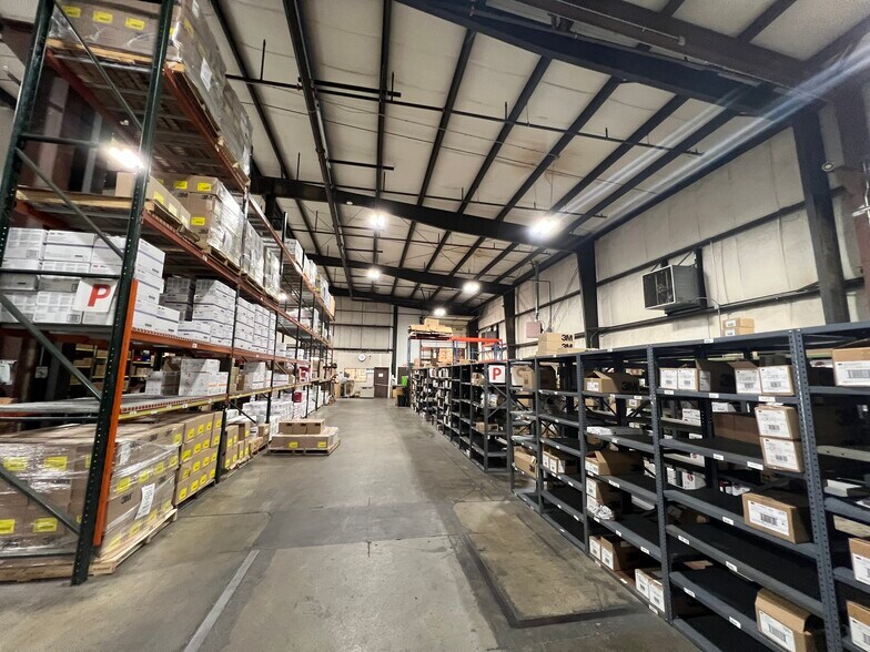 More Photos Of 1150 N Iroquois Ave, Tulsa Manufacturing For Lease
