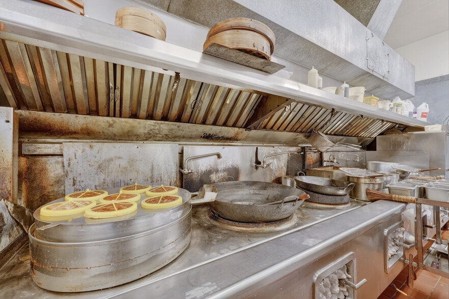 More Photos Of 1614 21st St, Sacramento Restaurant For Sale