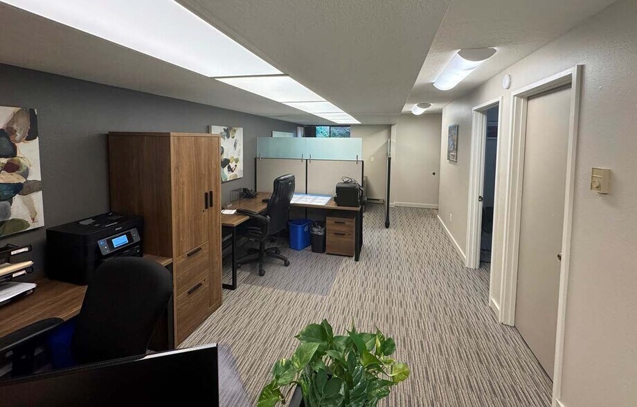 More Photos Of 4160 Commercial St SE, Salem Office For Lease