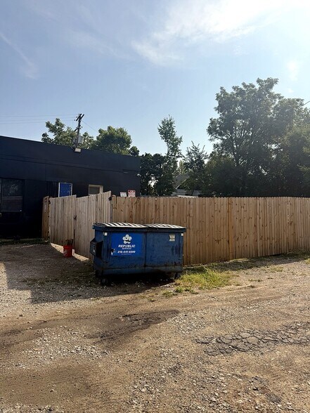 More Photos Of 17202 Saint Clair Ave, Cleveland General Retail For Sale